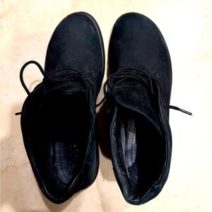 Elegant Black Lace-Up Women's Boots